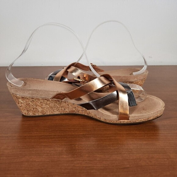 Stylish Women's Wedge Sandals - Bronze and Black - Picture 7 of 12
